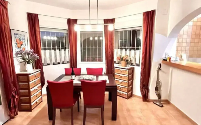 Villa Miraflores Comfortable Holiday Residence