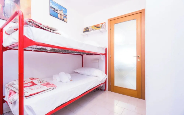 Bright Flat with Terrace near the Beach