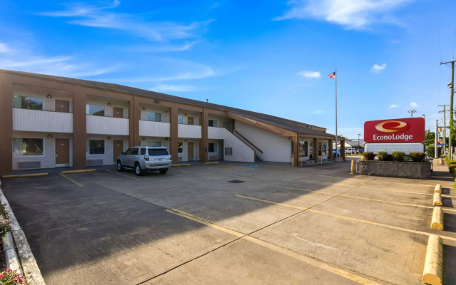 Econo Lodge Little Creek
