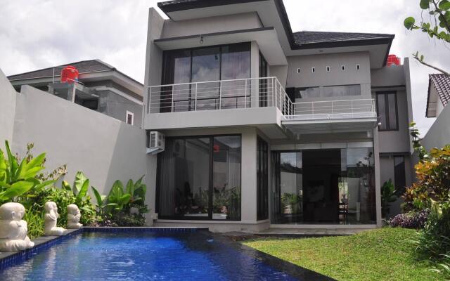 Villa Lavender Green
