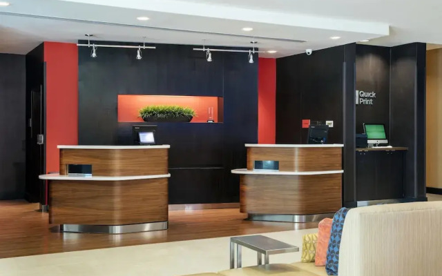 Courtyard Homestead Marriott