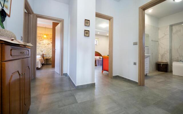 Iridanos Villa