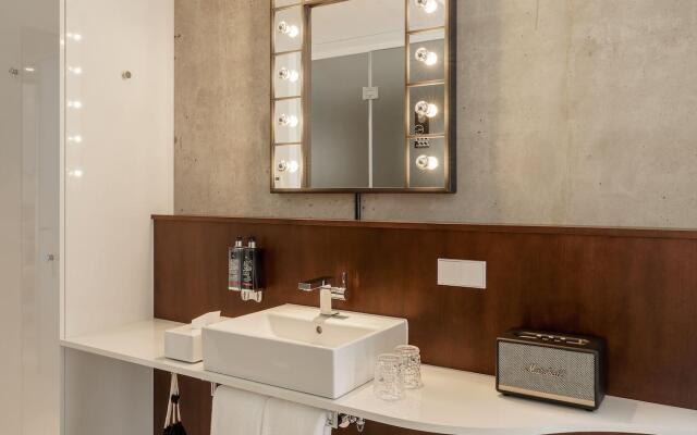 Ruby Ella Hotel Cologne