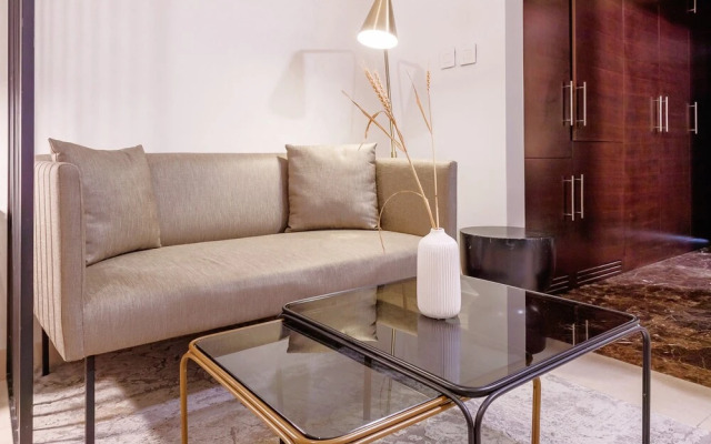 Stylish Studio Apartment-Sparkle Towers