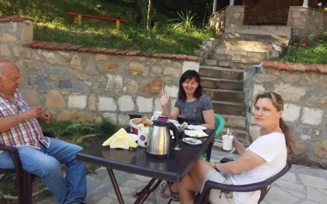 Guest House Godogani