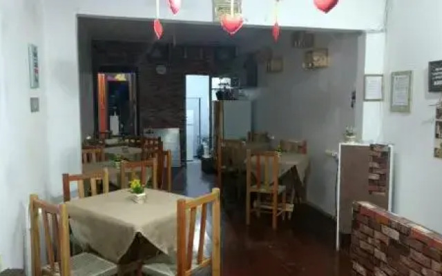 Hostel Minas In