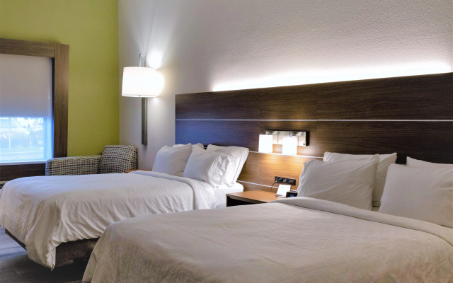 Holiday Inn Express & Suites Douglas by IHG
