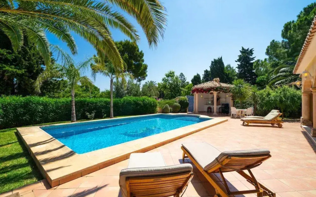 Charming 3-bed Villa in Denia, First Beach Line