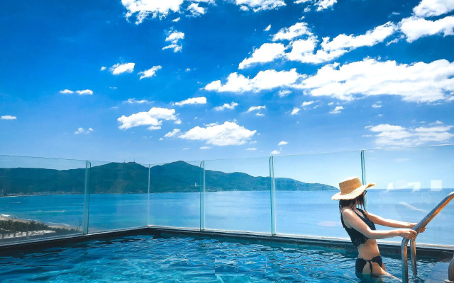 Alani Sea View Hotel