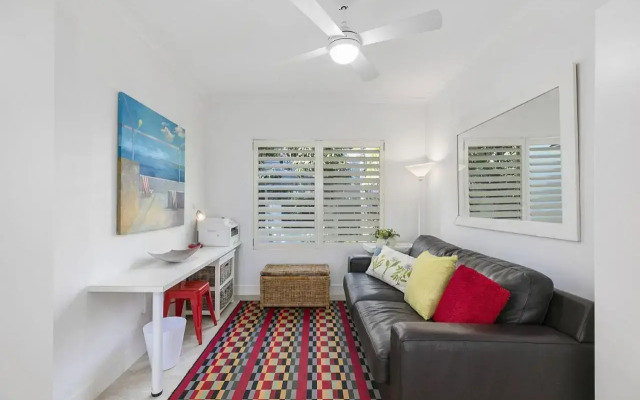 76 Upper Hastings Street Apartment