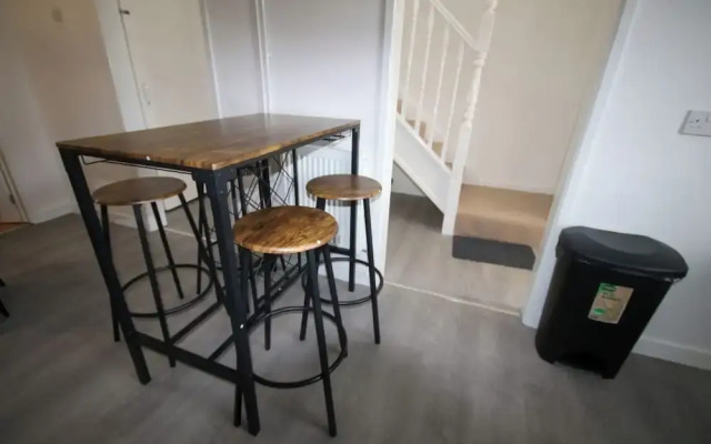 10min to Oxford - 3 Bedrooms - Sleeps 7 - Pets Ok