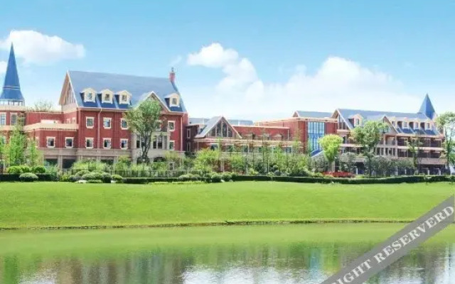 Pujiang Yinglan Hepan Hotel
