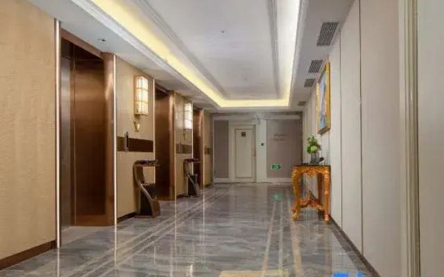 Vienna International Hotel (Nanning Wuxiang Wanxiang Hui Branch)