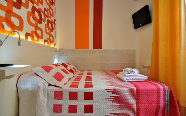Hostal Far Home Plaza Mayor
