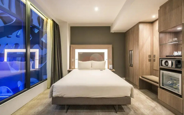 Novotel London Heathrow Airport T1 T2 and T3