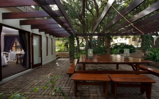 Milkwood Lodge - Hermanus