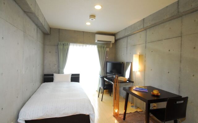 Naha-West Inn