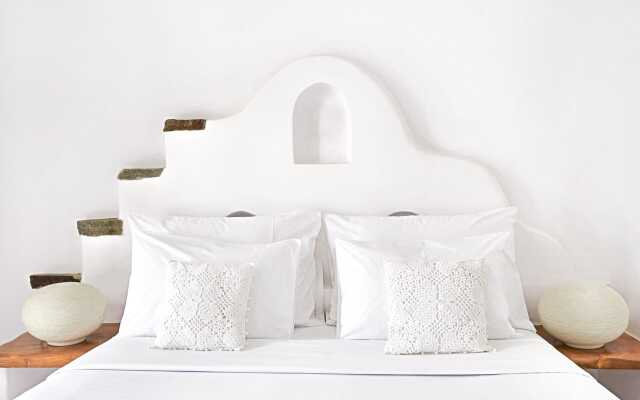 Mykonos Lolita, A Grecotel Resort To Live