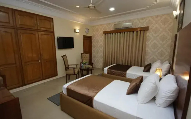 World Inn Karachi