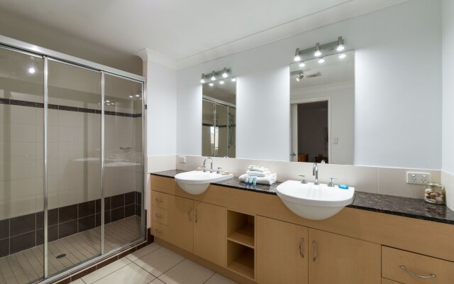Cairns City Apartments