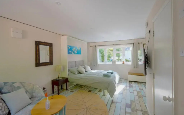 Studio in Lansdown, Bath BA1