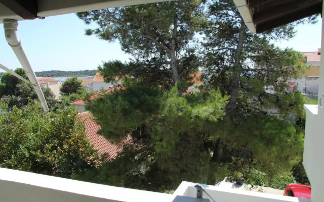 Novalja Inn 2