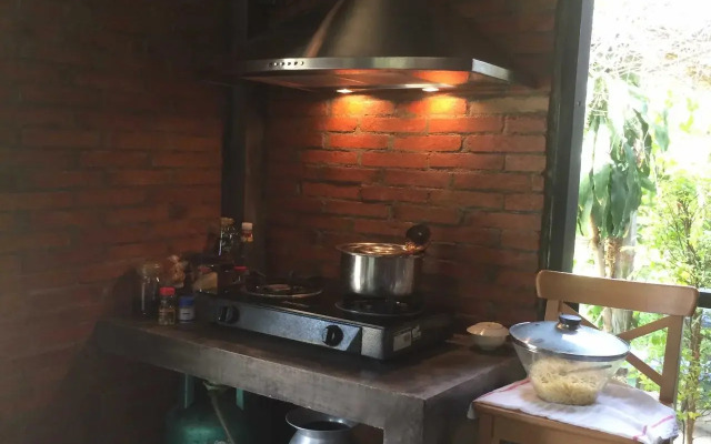 Tongpun Escape Hostel
