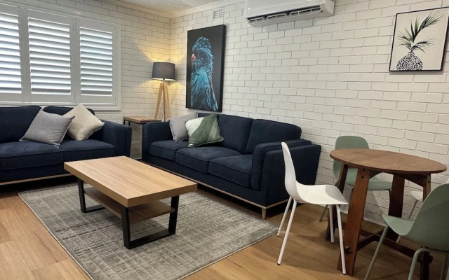 Central Cullen Apartments