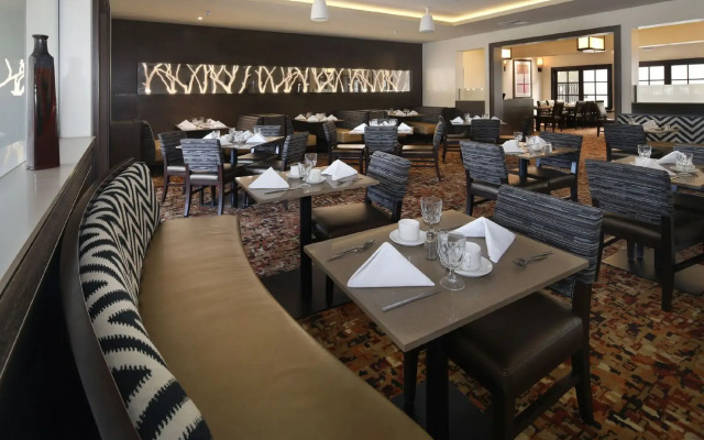 Embassy Suites by Hilton Palm Desert
