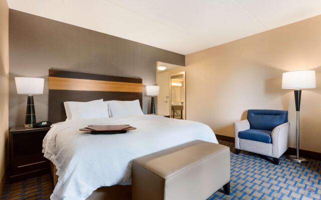 Hampton Inn & Suites Camp Springs/Andrews AFB