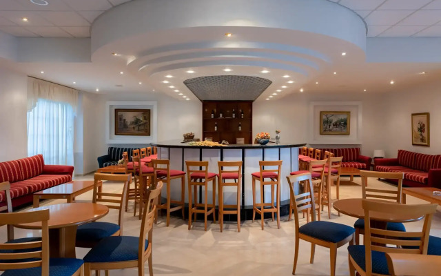 Iliessa Beach Hotel