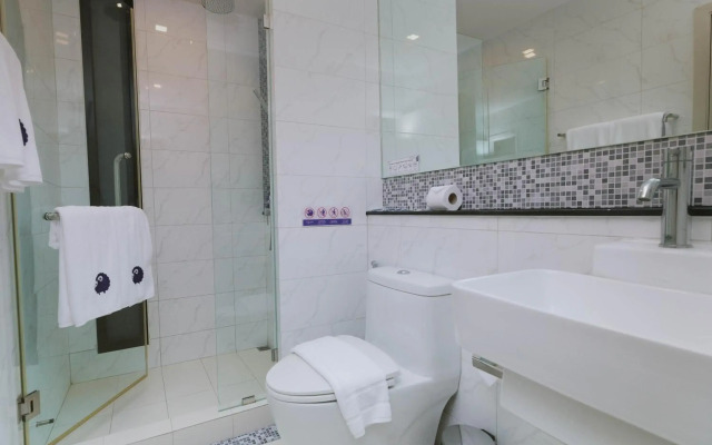 Kokotel Bangkok Sukhumvit 50