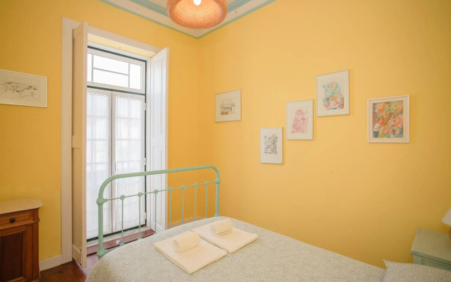 Torreira . Yellow Beach Pavilion