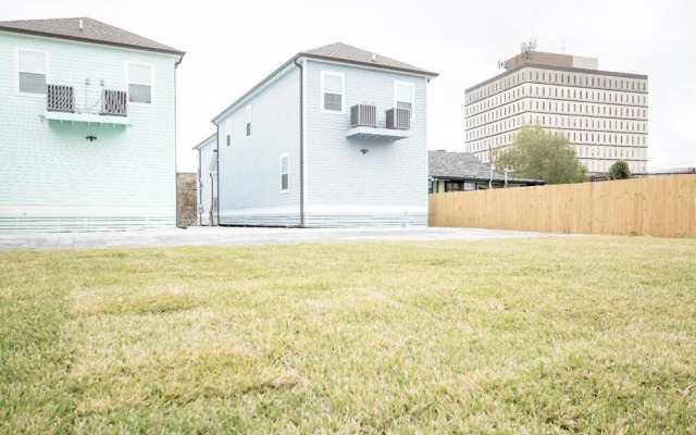 Exquisite Home Near Streetcar & French Quarter!