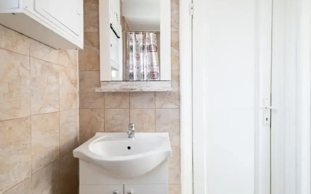 Downtown Victoria Apartments By CityBookings