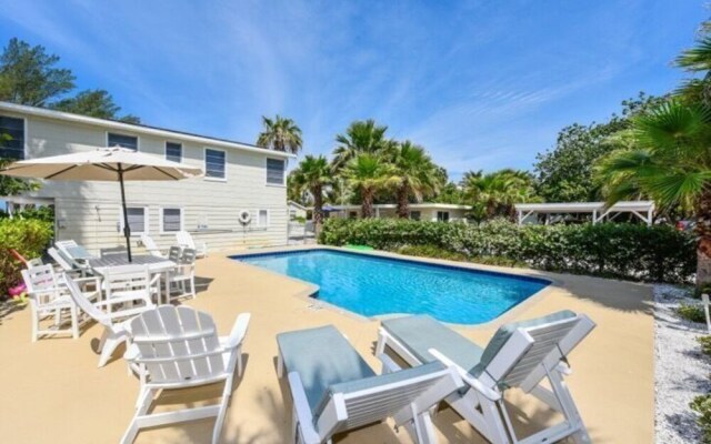 Avenue F #54471 - 1 Br Home