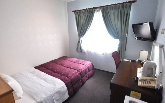 Futsukaichi Green Hotel