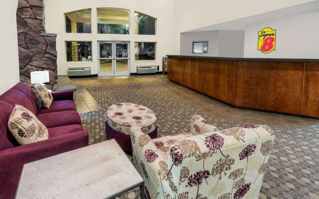 Super 8 by Wyndham Central Pt Medford