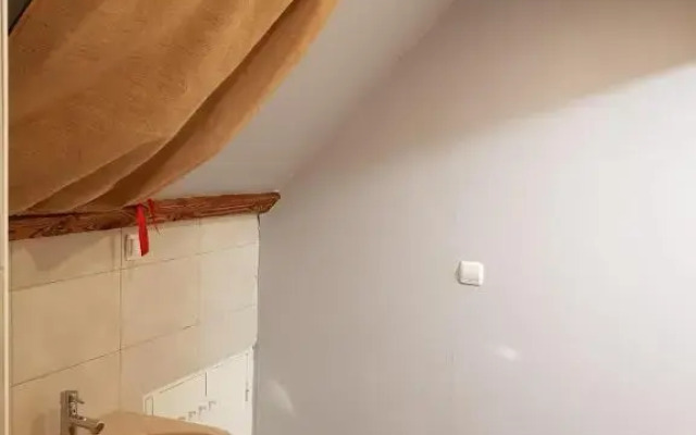 COSY ROOM + BREAKFAST 20 mn from EPERNAY