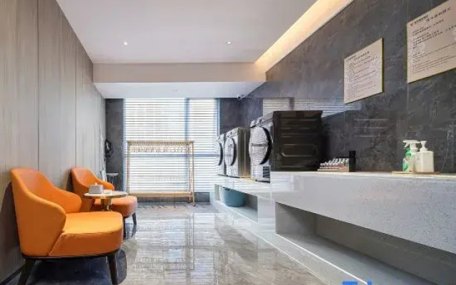 Yannian Hangmai Hotel