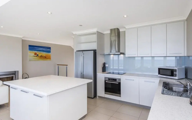 Ledge Point Village - Villa 16 - Beachfront Ocean Views