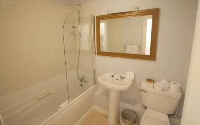 IFSC Dublin City Apartments by The Key Collection