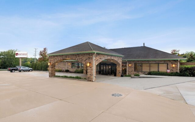 Antioch Hotel & Suites