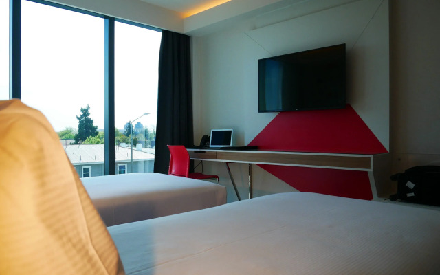 Ramada Encore Christchurch, Colombo Street