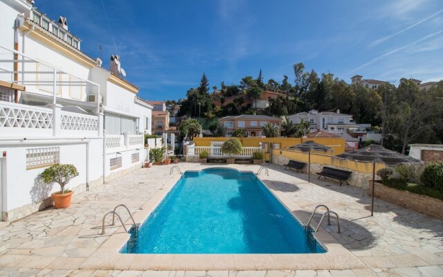 House with Garden & Pool in Malaga