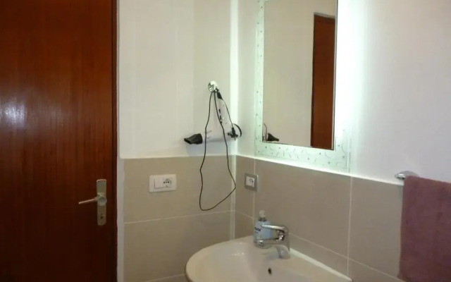 Rondine Studio Apartment