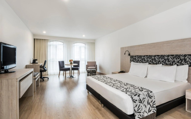 Hotel Rosales Plaza