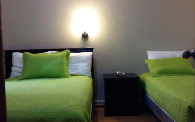Hostal Urban Inn - Hostel