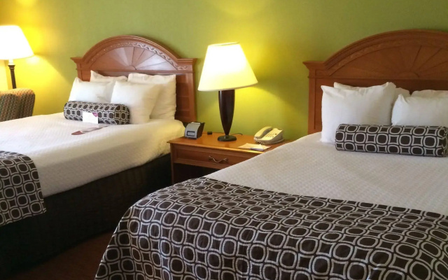 Doubletree by Hilton Fort Myers at Bell Tower Shops