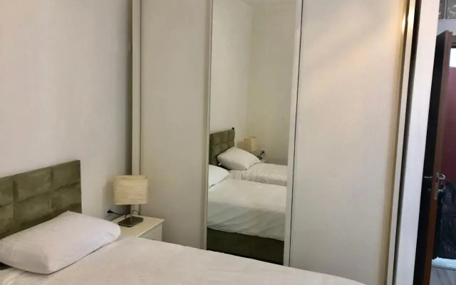 Studio Apartment in Bat-Yam